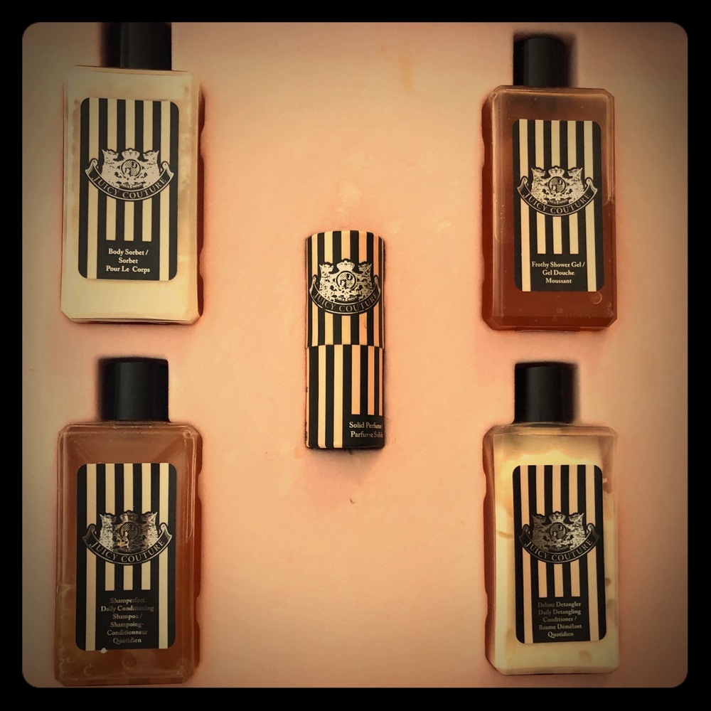 Juicy Couture Shower Set